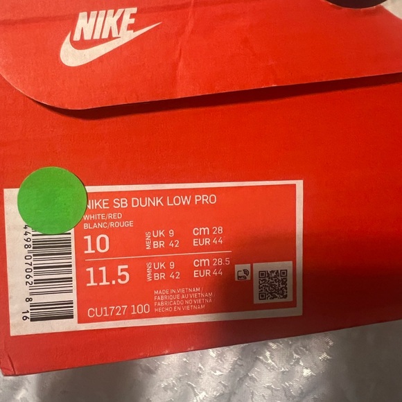 Red and white Nike dunk low slightly worn in great condition - Picture 2 of 5